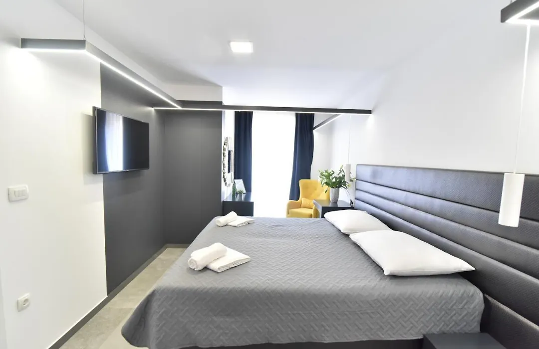 Mido Rooms-1