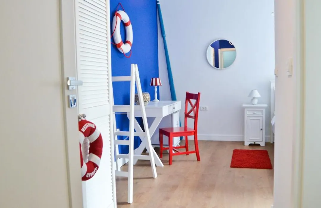 Nautical Rooms Old Town-1