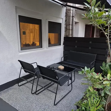 Guest House Roki & Diva (Adults Only)-3