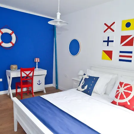 Nautical Rooms Old Town-3